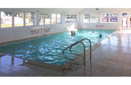 Balminnoch Complejo | HV66 - FREE WIFI-3 Bedrooms Indoor Pool Loch Views Fishing Golf Riding Shooting Water Sports 15 Mins Drive To Beaches PASSES NOT INCLUDED Most Activities Will Not Be Available Out Of Season Please Check Before Booking
