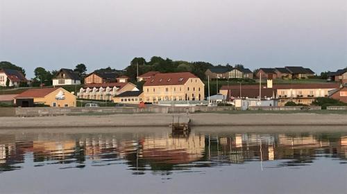 Hvalpsund Hotel | Hvalpsund Færgekro