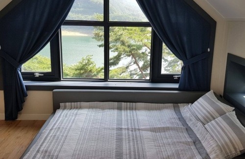 Hwacheon Casa | Hwacheon Pension AU