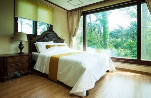 Hwaseong Casa | Hwaseong Sea Pension