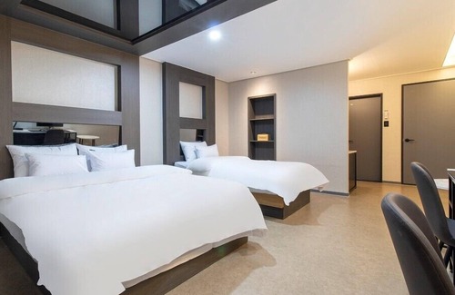 Hwaseong Hotel | Hwaseong Stay13 Hotel