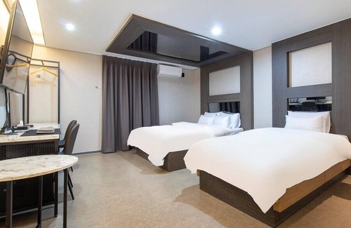 Hwaseong Hotel | Hwaseong Stay13 Hotel