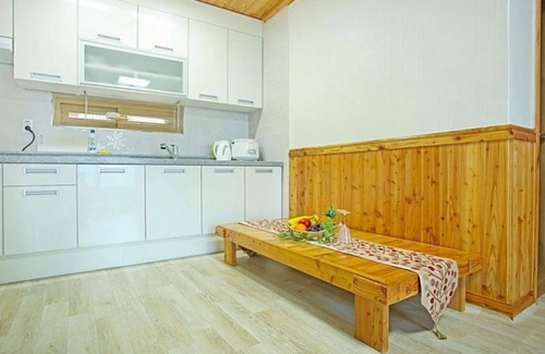 Goesan Casa | Hwayang Gyegok Domyeongsan Pension