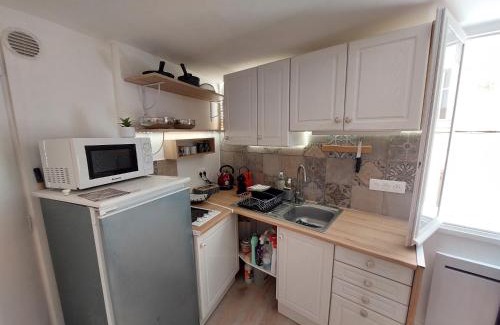 Hyeres City Centre Apartamento | Hyères studio refait à neuf dans la cité médiévale