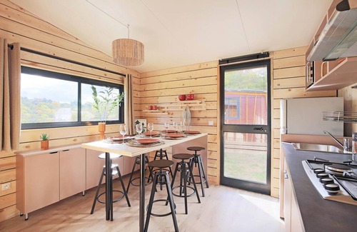 Anould Chalet De Esquí | HY Lødge Spa n°7 XL - 5 people: Vosges Spa Chalet for an Exceptional Family Stay