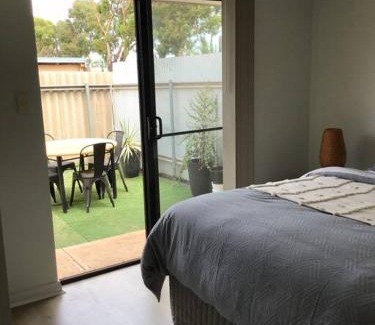 Kalgoorlie Apartamento | Hyacinth Egan