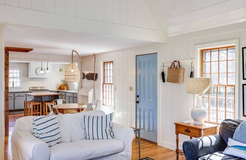 Hyannis Port Casa | Hyannisport with Huge Lot