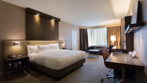 Streeterville Hotel | Hyatt Centric Chicago Magnificent Mile