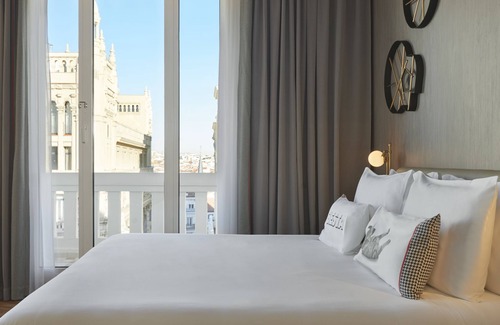 Sol Hotel | Hyatt Centric Gran Via Madrid