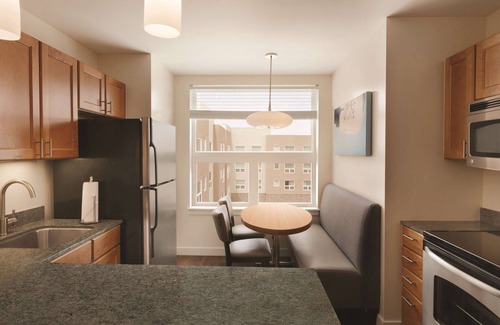 Dupont Hotel | Hyatt House Denver Airport