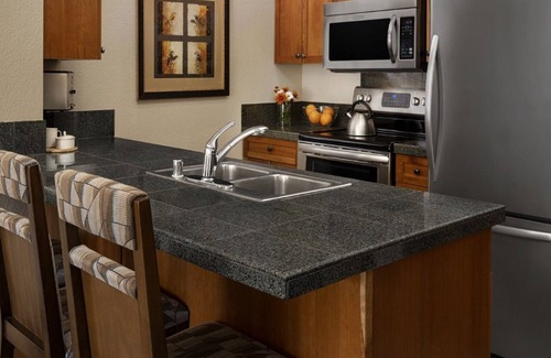 Historic District Complejo | Hyatt Main Street Station Two-bedroom, two bath. Oct 18-25. Sleeps Six.