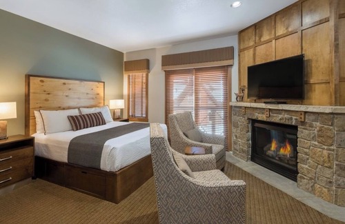 Historic District Complejo | Hyatt Main Street Station Two-bedroom, two bath. Oct 18-25. Sleeps Six.