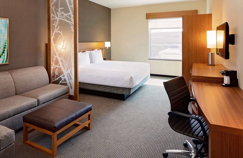 Downtown Hotel | Hyatt Place Glendale / Los Angeles