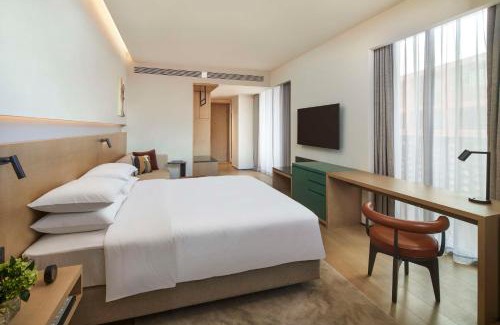 Changjiang County Hotel | Hyatt Place Jingdezhen Taoxichuan