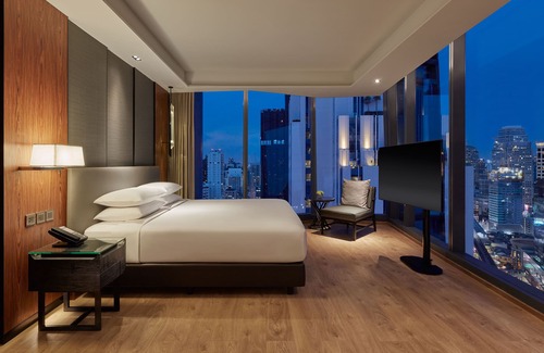 Nana Hotel | Hyatt Regency Bangkok Sukhumvit