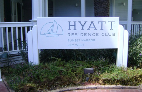 Truman Annex Apartamento | Hyatt Sunset Harbor - ground-floor Studio steps from Duval & Mallory Square