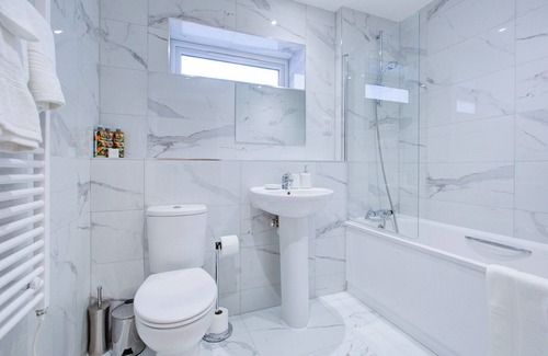 Lavender Fields Apartamento | Hybrid Resi - Mitcham |3 Bed Apartment