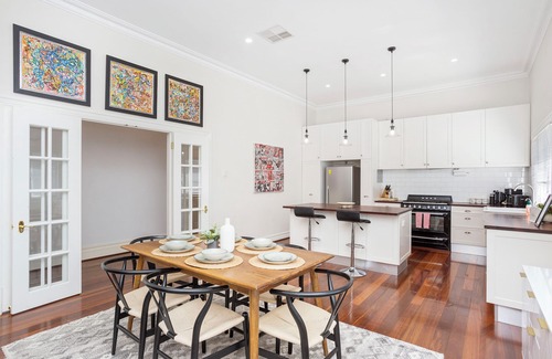 North Perth Casa | Hyde & Seek – Parkside Family Stay
