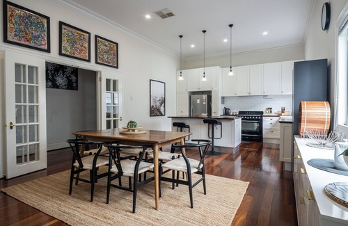 North Perth Casa | Hyde & Seek – Parkside Family Stay