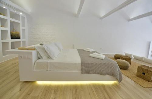 Hydra Villa | Hydra Hospitality Port Apartment
