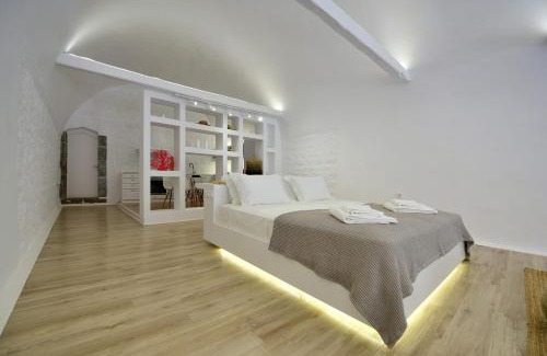 Hydra Villa | Hydra Hospitality Port Apartment