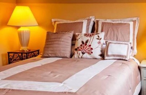Eureka Hotel | Hydrangea Inn