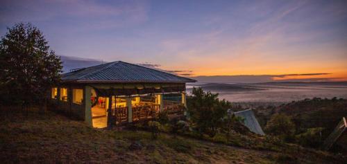 Mbarara Cabina | Hyena Hill Lodge