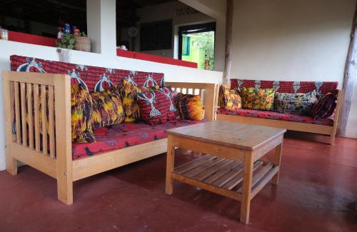 Mbarara Cabina | Hyena Hill Lodge