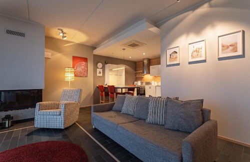 Kuressaare Apartamento | HYGGE APART with fireplace at the seaside
