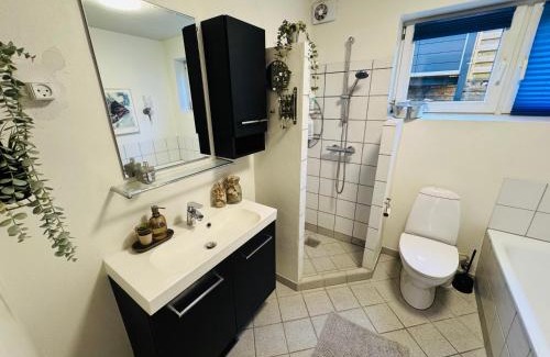 Lunderskov Casa | Hyggeligt værelse i hjertet af Lunderskov
