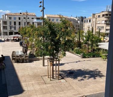 Antibes Old Town Apartamento | hyper centre Antibes maison de villes 100m2 ; terrasse 20 m2