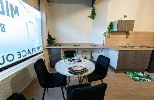 Dernier Sou Apartamento | HYPER CENTRE proche remparts rez de chaussée, cosy