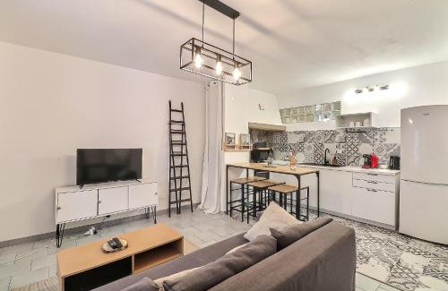 Beaucaire Apartamento | Hyper Centre Terrasse Wifi La Pierre d'Histoire