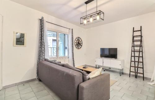 Beaucaire Apartamento | Hyper Centre Terrasse Wifi La Pierre d'Histoire