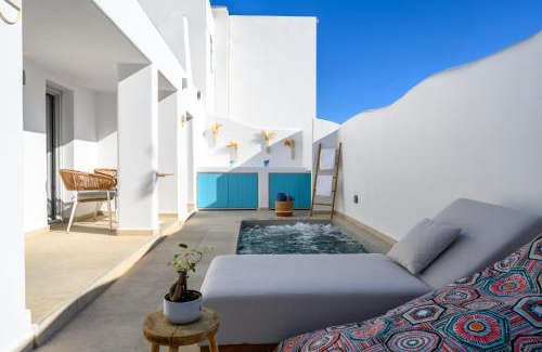 Karterados Casa | Hypnōs boutique villa with amazing heated pool with jacuzzi