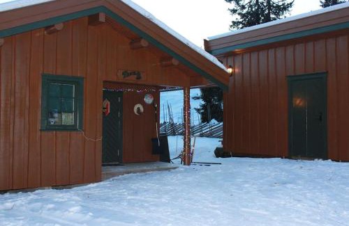 Ringsaker Casa | Hytte sentralt Ljøsheim, Ringsaker(nær Sjusjøen)