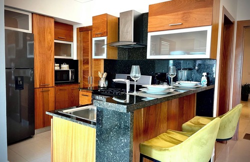 La Julia Apartamento | I 14 DELUXE SUITE OCEAN VIEW POOL GYM SAUNE 1 BDR.