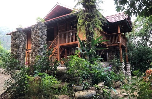 Ha Giang Casa | Soy un guía local, por lo que puedo proporcionarle el recorrido informativo en mi provincia.
