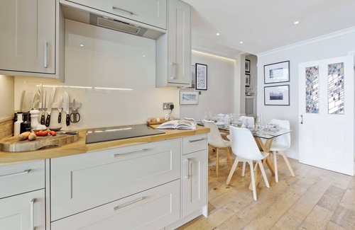 Shaftesbury Casa | I Came To Boogie - Cuatro Habitaciones Casa, Capacidad 9