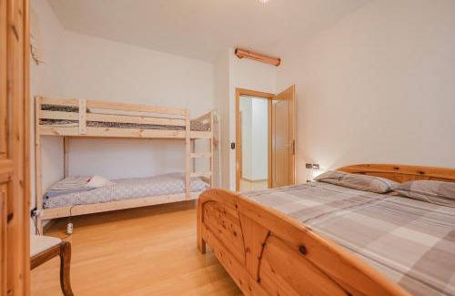 Caprile Apartamento | I Folli di Alleghe Apartment - Parking & Wi-Fi