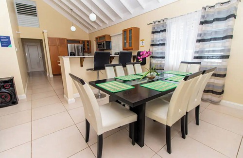 St. Ann's Bay Casa | I Heart JA Coastal DreamVIlla-Richmond Estates