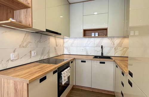 Kragujevac Apartamento | I&I 3 Bedrooms Apartment
