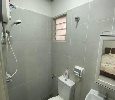 Batu Arang Apartamento | i-Idaman Kota Puteri Homestay