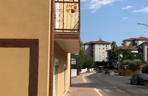 Corigliano Calabro Cama Y Desayuno | I Papaveri