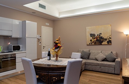 Catania City Centre Apartamento | I PURITANI Casa di charme salotto di Catania Etnea LE SUITES DEL DUCA DI SARRO