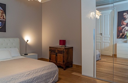 Catania City Centre Apartamento | I PURITANI Casa di charme salotto di Catania Etnea LE SUITES DEL DUCA DI SARRO