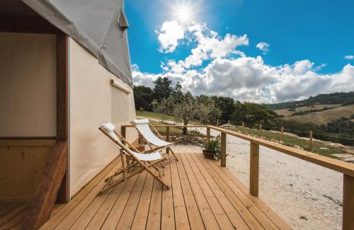 Saturnia Casa | I Sicomori - Seme di Carota - Glamping e appartamenti con piscina a Saturnia