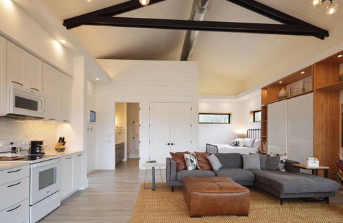 Buda Apartamento | i stayed at 311 b . . . designer guest studio in tranquil residential setting