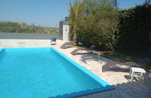 Piratuba Casa | Ibiúna / Piedade - Winter Promotion - 4 Rooms / Suite / Barbecue / Swimming Pool