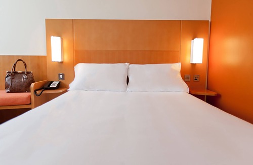 Al Maqta Hotel | ibis Abu Dhabi Gate